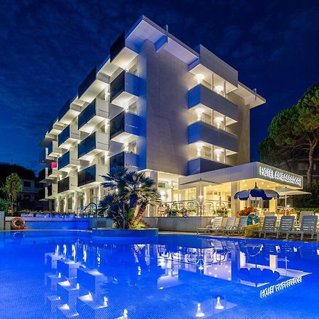 Hotel Ambassador Meuble Lignano Sabbiadoro Luaran gambar