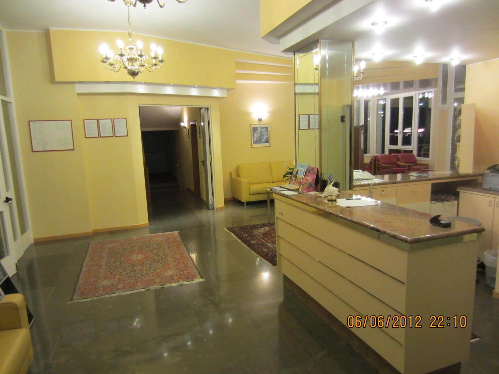 Hotel Ambassador Meuble Lignano Sabbiadoro Luaran gambar